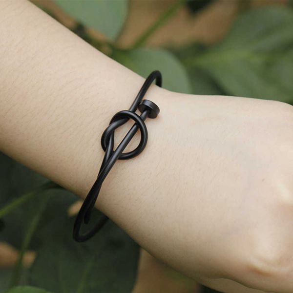 

the original design is very simple high-end copper material is pure manual weaving knot bracelet ee 01 q0719, Black