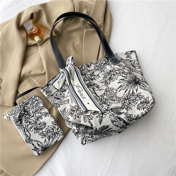 

evening bags 2021 european and american retro fashion temperament printing tote bag letter large capacity shoulder
