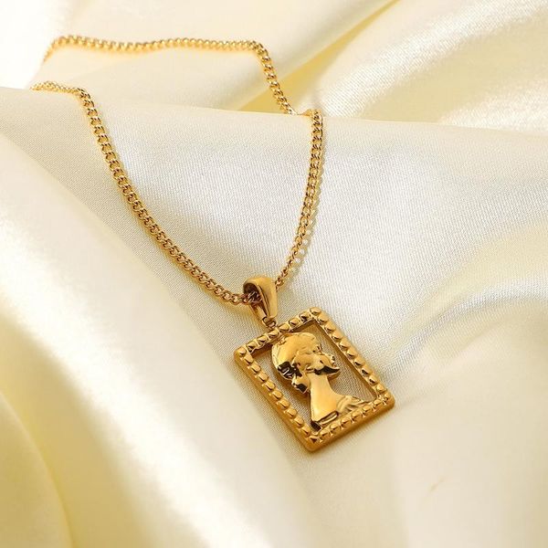 

chains exquisite fashion ladies necklace simple geometric square metal pendant three-dimensional character retro chain jewelry, Silver