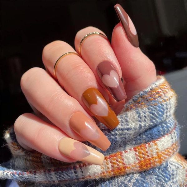 

false nails 24pcs/box hollowed heart wearable detachable long coffin fashion 2021 ballerina full cover nail tips, Red;gold