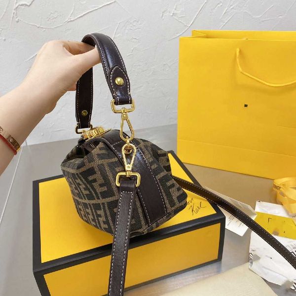 

summer flower lunch box bag mini new french stick armpit lunch bag one shoulder handbag handbag handbag zly