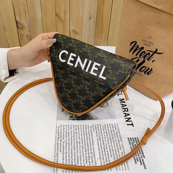 

wholesale triangle bag, versatile single shoulder messenger bag, high capacity and super fire for female students luxuryss designerss bag yw