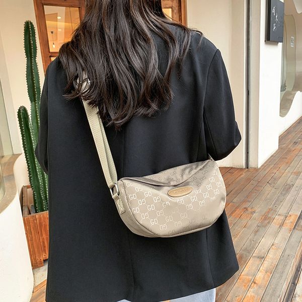 

leisure bag women's light and versatile canvas nylon single shoulder messenger bag
