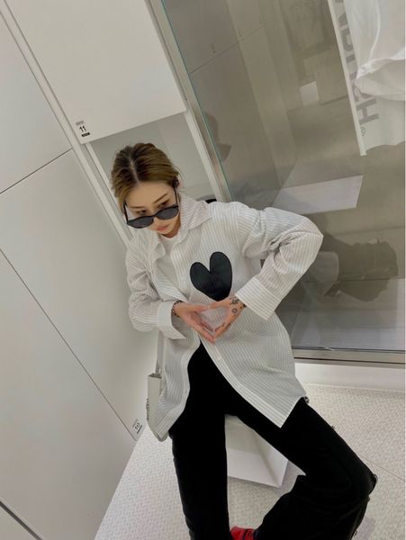

2021 new casual solto manga longa camisa listrada a mulher com forma corao para o outono speing designer de luxo roupas femininas hdu8, White