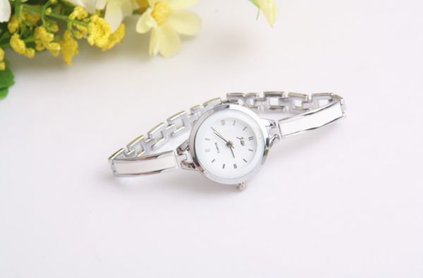 Quarzo di tendenza della moda dell'orologio del braccialetto semplice di stile coreano della studentessa