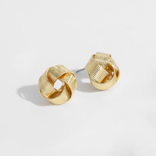 

high grade exquisite european alloy earrings, irregular design, light and luxurious earrings, Silver