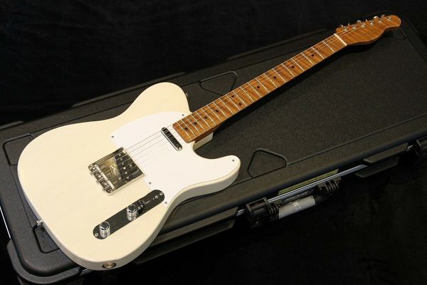 

xtc-1 vint. white blonde light aged master grade flame maple neck guitar