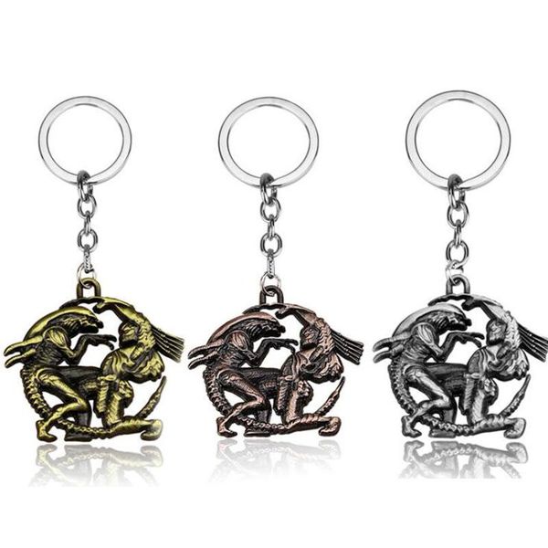 

keychains 10pcs/lot cool types movie restore scene aliens avp keychain horror films alien queen figure jewelry for men, Silver