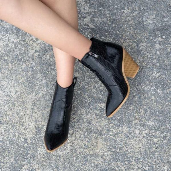 

boots fashion leather women's shoes and in autumn winter 2021, Black