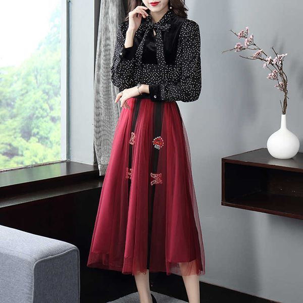 

fashion runway suit set women's long sleeve bow collar dot blouse shirt gauze skirt 210526, White