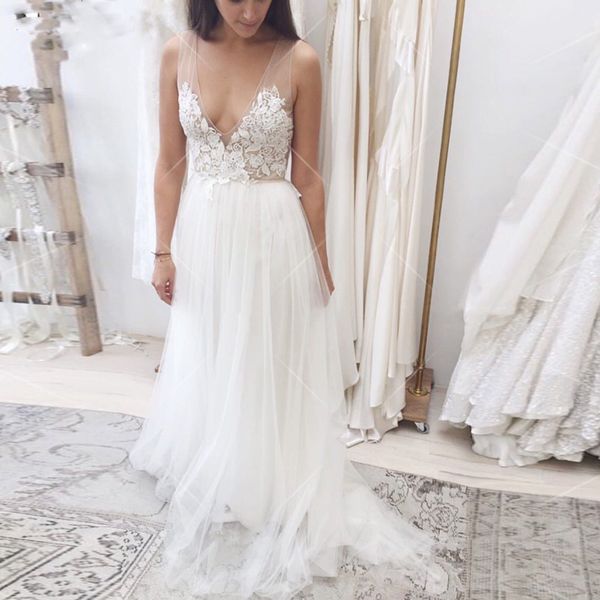 

2021 new v neck tulle wedding es applique open back sleeveless a line floor length train bridal vestido de noiva 73bi, White