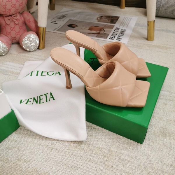 

new designer weaving heel sandals new fashion luxury summer slippers good quality designer heel slippers, Black