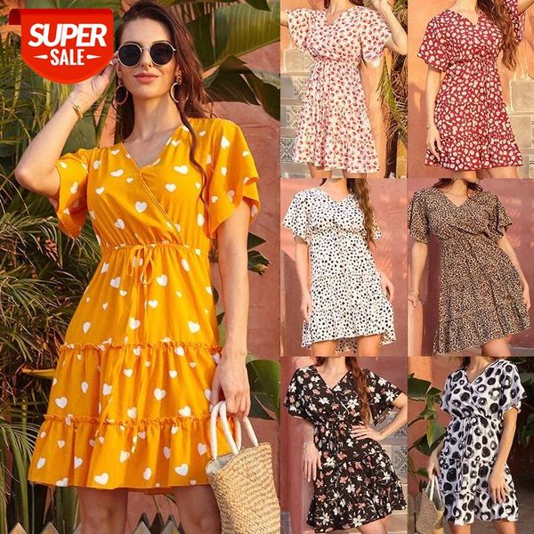 

2020 women sweet heart print pleated chiffon dress elegant lady short sleeve dresses v neck mini summer beach party dress #yv43, White;black