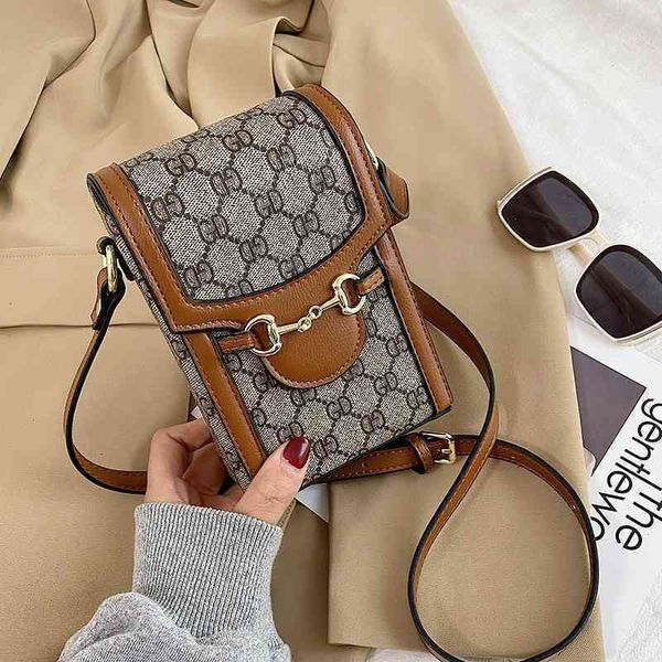 

2022 factory wholesale new model this year's popular mini bag versatile mobile phone messenger women's vertical one shoulder bags