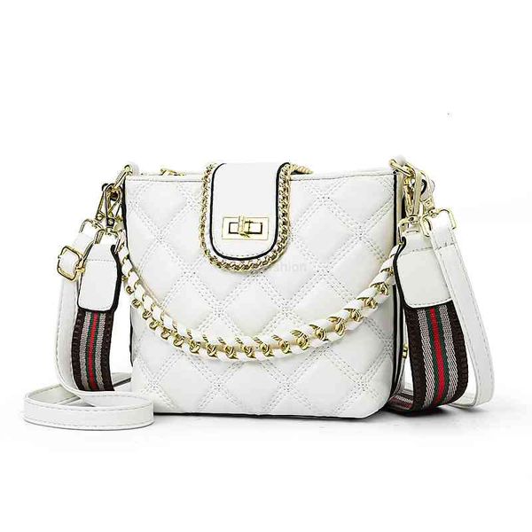 

bag women's bag 2021 ck slung lingge hand carrying one shoulder dad fashionable chain woven, Black;red