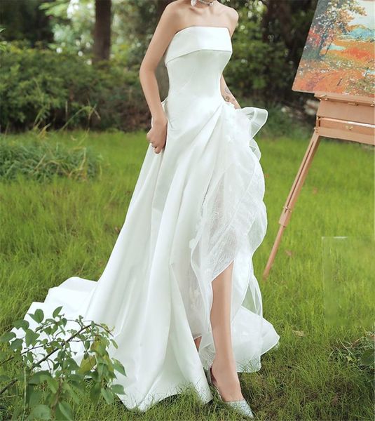 

2021 elegant white wedding gowns strapless sweep train married dressessplit said bridal dress robe de mari
