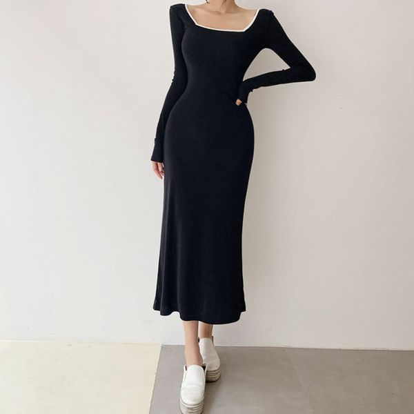 

2021korean chic color contrast striped sleeve dress with autumn winter backing, square collar and clavicle, slim long skirt, Black;gray