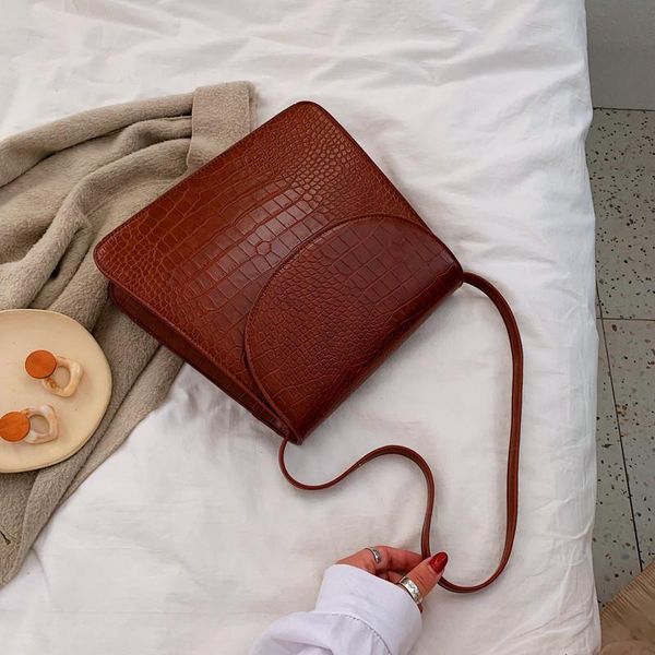 

evening bags 2021 fashion crocodile pattern bread bag mini pu leather shoulder female chain design luxury handbag travel lady