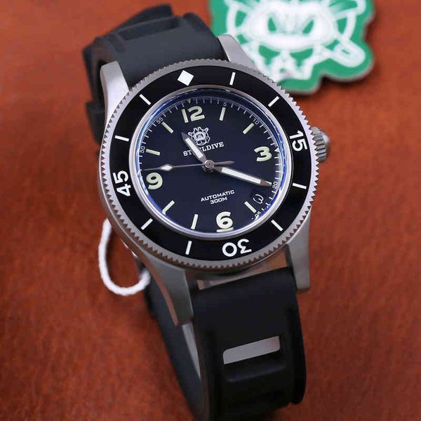 

steeldive nh35 dive watch men wrist automatic 300m ceramic bezel 316l stainless steel men's mechanical watches diver, Slivery;brown