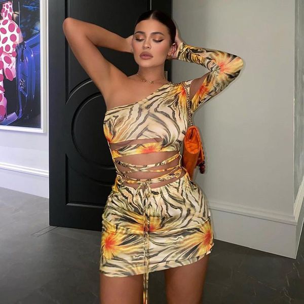

casual dresses 2021 winter dress women club one shoulder hollow out fashion print sheath bodycon mini vestidos robes, Black;gray