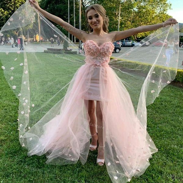 Abiti da ballo floreali rosa alti e bassi sexy Gonna oversize con scollo a cuore Abito corto da cerimonia di laurea da donna 2021 Abito Boho formale per feste in tulle