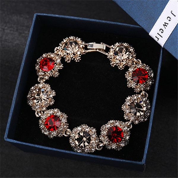 

wholesale 2021 super shining diamond retro bracelet women fashion crystal hand accessories gift atmosphere bracelet bracelet, Golden;silver