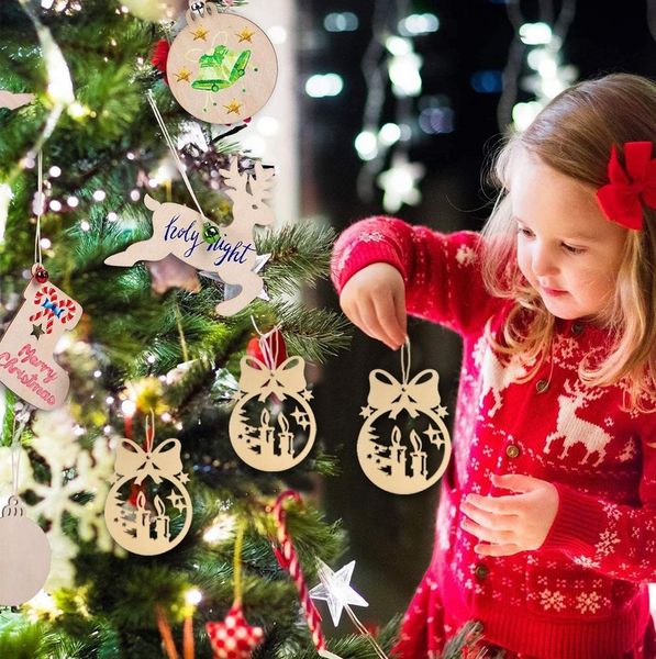 Artigianato creativo in legno Decorazione dell'albero di Natale piccoli pendenti prodotti cavi personalizzati incisi al laser 4961