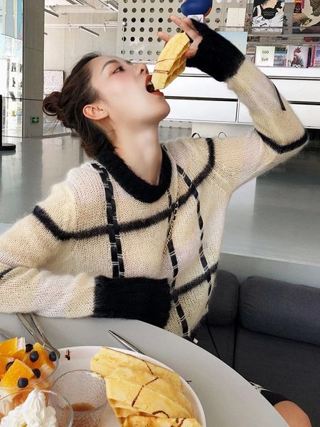 

women's sweaters mohair loose pullover autumn 2021 skin-friendly striped bandage sweater luxury designer woman clothing street wear, White;black