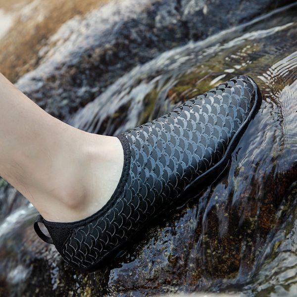

summer stretch fabric slip-on wading shoes women soft indoor fitness sneakers men quick dry beach swimming upstream shoes
