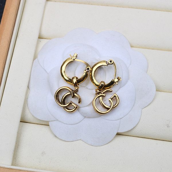 

2021 new jewelry letter used earrings, Black
