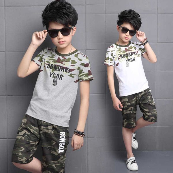 2021 Set di abbigliamento per ragazzi estivi T-shirt + pantaloncini mimetici per bambini 2 pezzi Set di abbigliamento per bambini Vestiti per ragazzi adolescenti 4 6 8 10 12 14 anni X0802