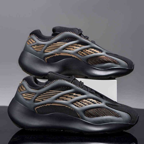 

dress shoes sports shoes 2022 autumn coconut men's 700v3 special-shaped toxic skeleton luminous putian ins daddy sports, Black