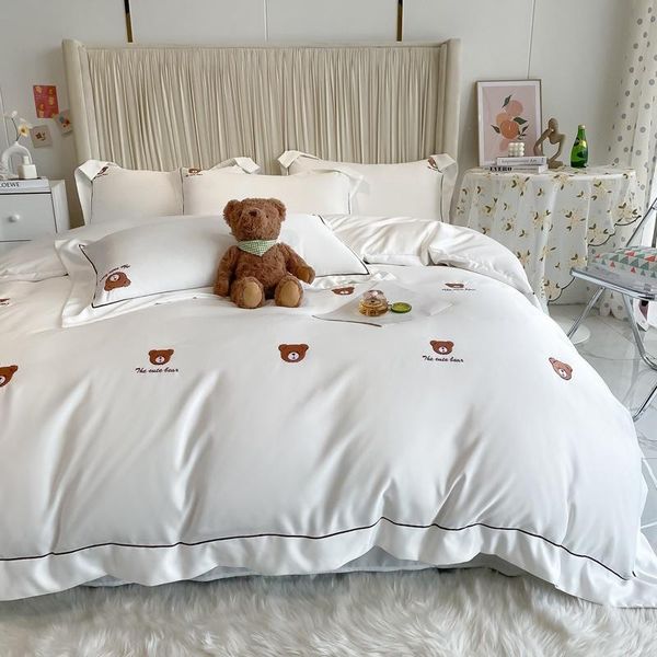

bedding sets michiko home textile 2021 cute small bear washing silk four piece set