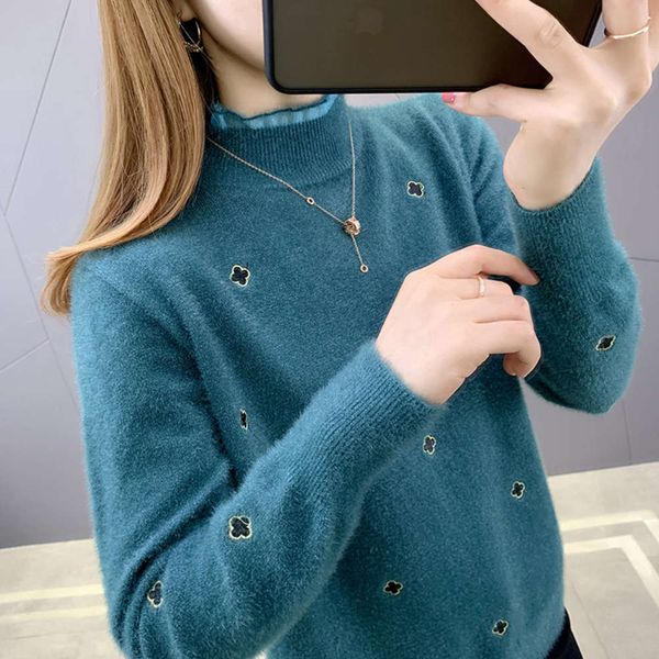 

semi turtleneck sweater for women's loose fitting, autumn and winter 2021 new mink like cashmere knitted top, White;black