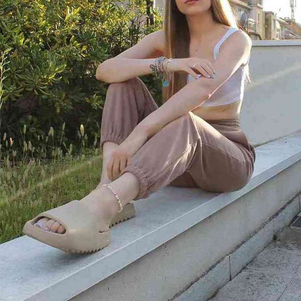 

yeesy slide women men slippers desert sand bone resin sandal bench foam runner sneakers indoor outdoor brown football basketball soccer soot, Black