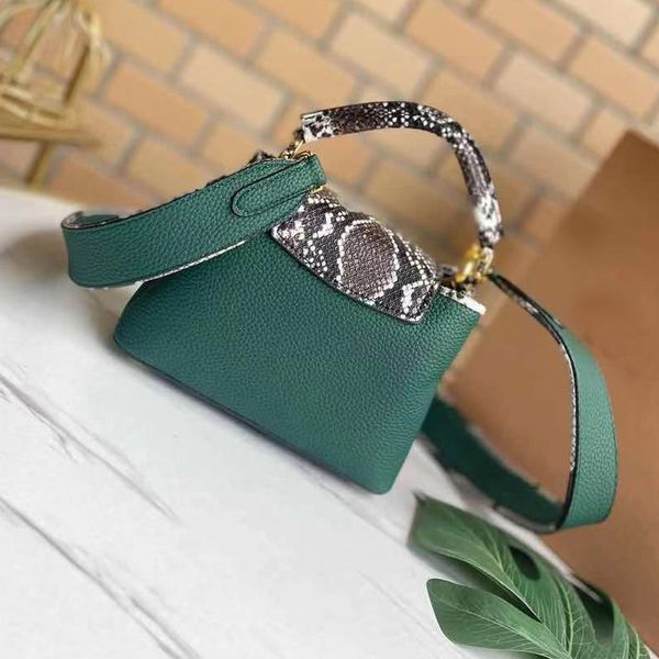 

luxurys designers bags tote 2021 new cleo underarm bag shoulder bags purse handbags wallet women crossbody bag backpack leather bag