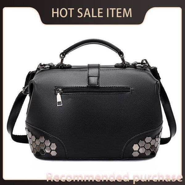 

yilian2021 leather handbag fashion retro clasp cross-body one-shoulder fashion lock new with riveter bag unlir