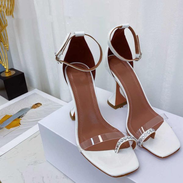 

2021 party slides luxury designer sandals female summer fairy style french temperament design sense word buckle stiletto open toe flip flops, Black