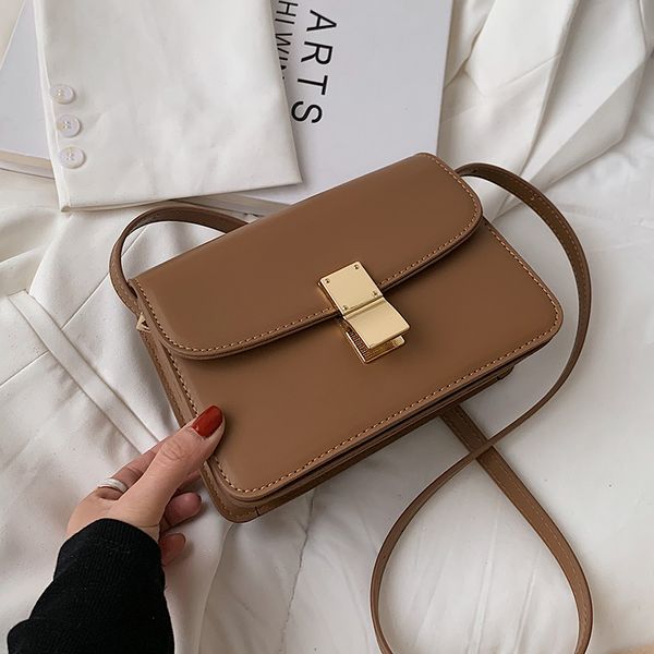 

niche design high-end western style bag female 2021 new fashion messenger bag popular square bag shoulder width 20cm