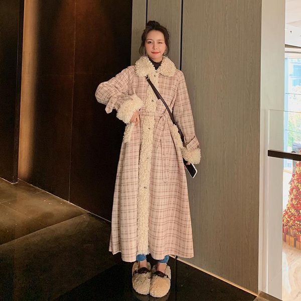 

winter plaid lamb wool parka coats vintage female loose warm thick over the knee outwear casual faux fur coat with belt, Black;brown