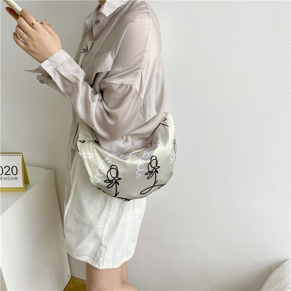 

new style bags south korea, fashion trend of women's bags, one shoulder leisure nylon messenger bag, creative printing dumpling bag