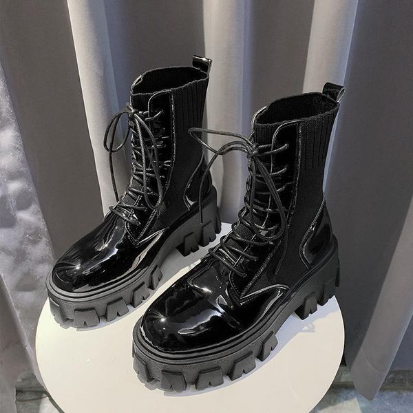 Botas 2021 Estilo Britânico Patente De Couro Preto Alta Moda Mulheres Resistente ao Desgaste Sola Senhoras Oxford Sapatos