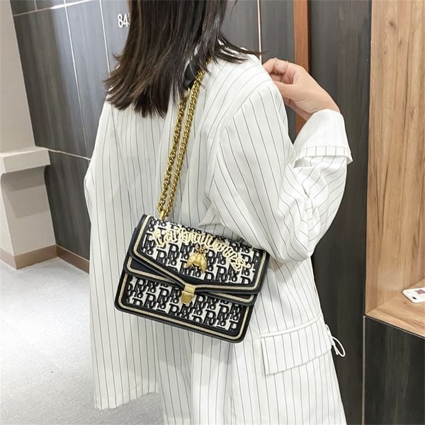 

designer sale early autumn new korean one shoulder women's bag fashion trend oblique cross small square versatile chain wfkh