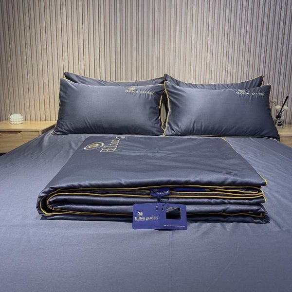 

comforters & sets hilton silk summer quilt four-piece pillowcase sheet cool cover and