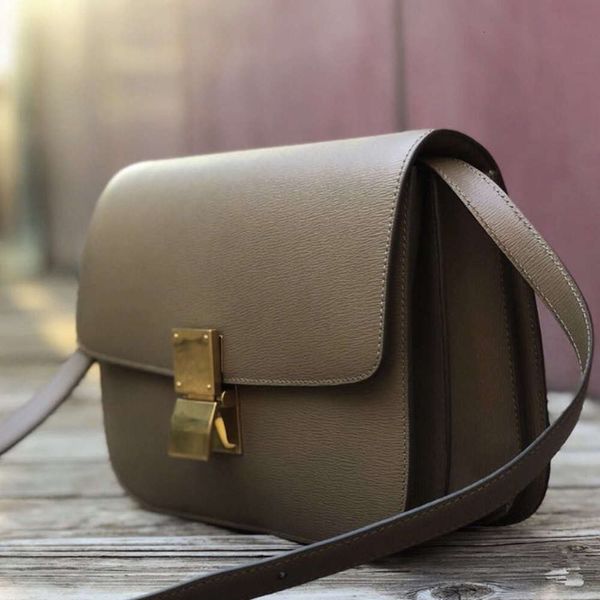 

2021 new water ripple head layer cowhide tofu bag