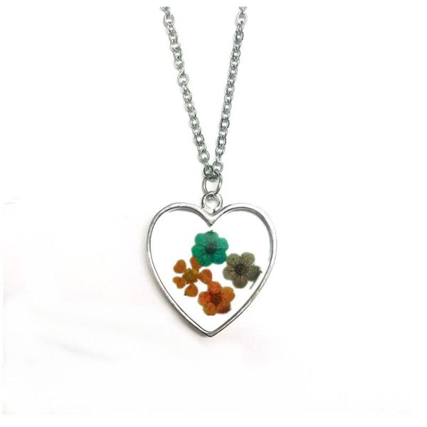 

pendant necklaces handmade resin dried flower necklace natural heart ornaments, Silver