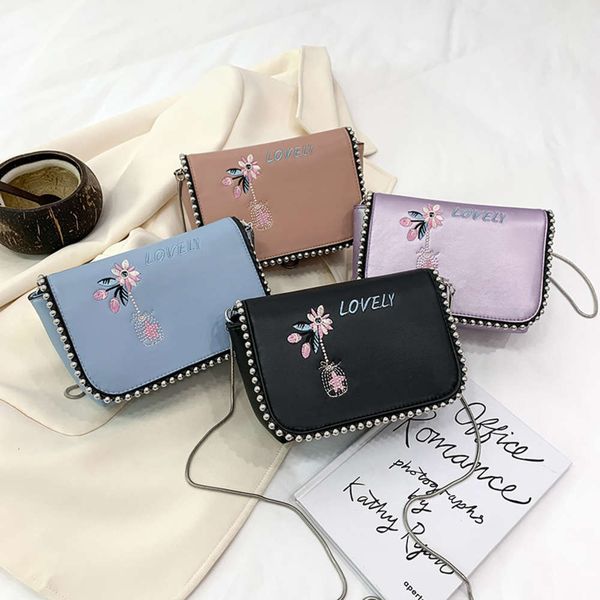 

hbp texture foreign style women's 2021 new korean fashion chain embroidery shoulder messenger bag
