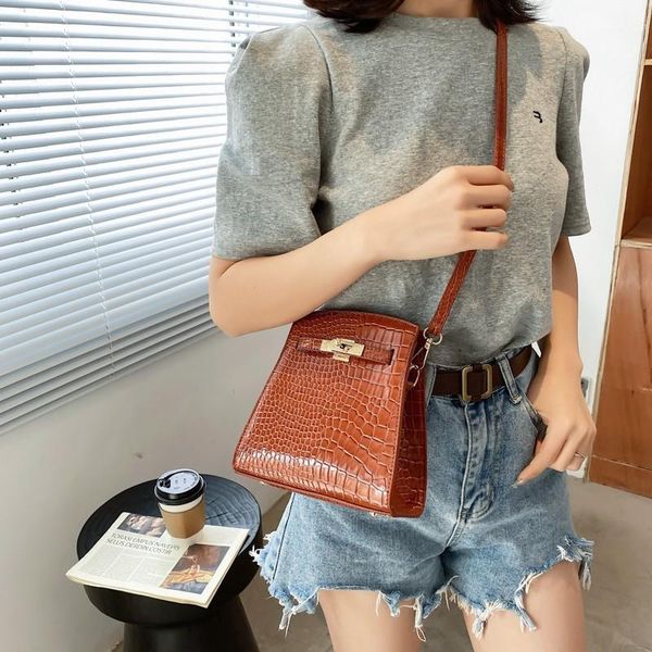 

evening bags fashion designer shoulder retro casual women totes shopping bag female leather white small chain handbag for 2021