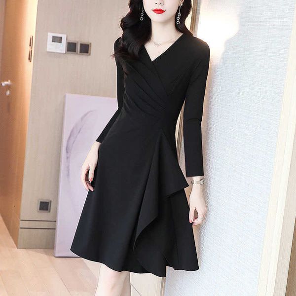 

black women's summer high-end slim temperament v-neck 2021 spring and autumn hepburn small black drs, Black;gray