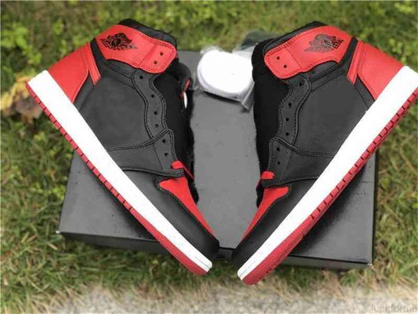 

2022 authentic 1 high og banned heel with x athletic shoes men black varsity red white 2011 release sports with original box